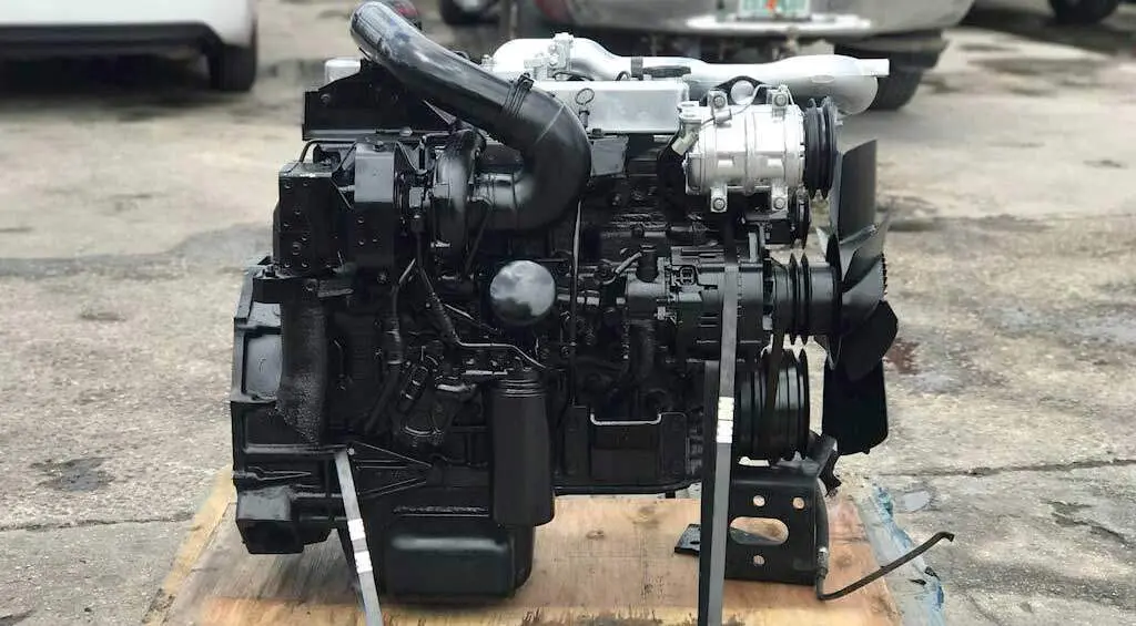 Engines-Nissan-FD46TA-U2-Diesel-Engine