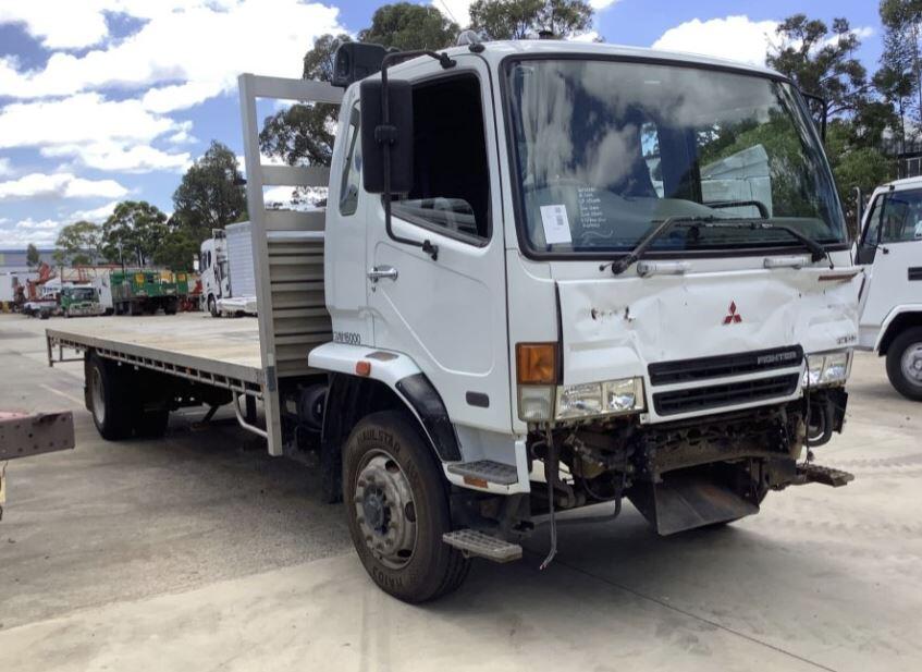 Mitsubishi Fuso Fighter 10 FM67F 6M60-1AT2 - Wrecking V4043