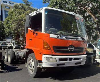 Hino Ranger Pro 14 6X4 FM1J JO8C-UK Engine - Wrecking V4085