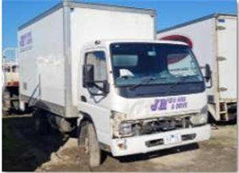 Mitsubishi Fuso Canter FE84D 4M50-3AT7 Engine - Wrecking V4035