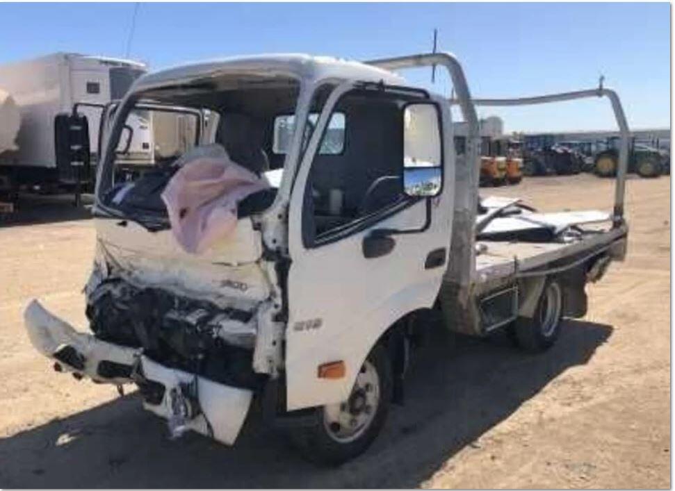 Hino 300 616 XZU-605R NO4C-US Engine - Wrecking V3956