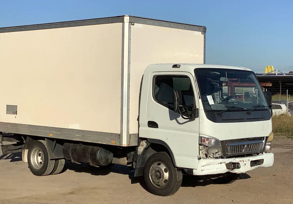 Mitsubishi Fuso Canter FE84D 4M50-3AT7 Engine - Wrecking V4003