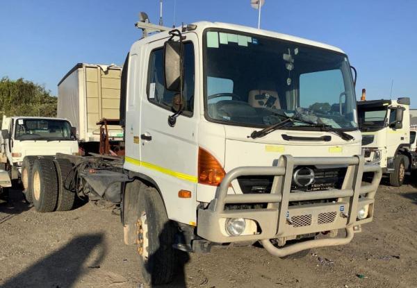 Hino Ranger Pro FM1J 6X4 JO8C-UK Engine - Wrecking V4018