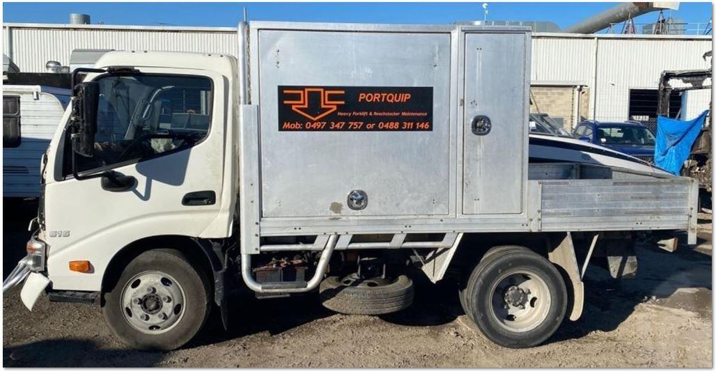 Hino 300 616 XZU-605R NO4C-US Engine - Wrecking V4031