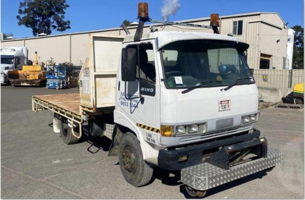 Hino Merlin FC3W WO6E Engine - Wrecking V4033