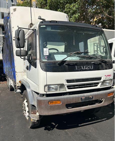 Isuzu FVL 1400 FVL-23 6SD1-TC Engine - Wrecking V4062