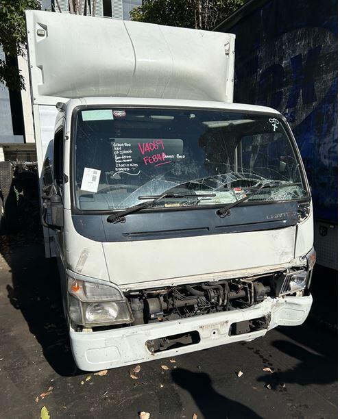 Mitsubishi Fuso Canter FE84P 4D34-3AT3B Engine - Wrecking V4069