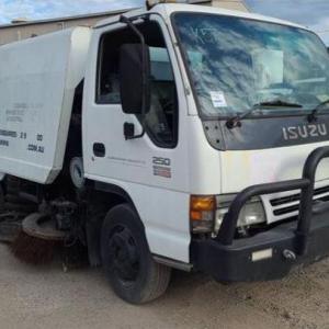Isuzu NPR 250 NPR-70 4HE1-XN Sitec 140 Engine - Wrecking V4080