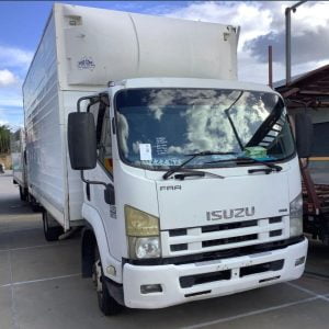 Isuzu FRR90 Wrecking V4117