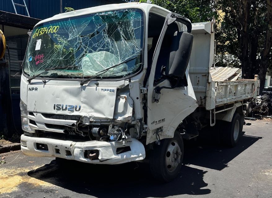 Isuzu NPR-75 Tipper Wrecking