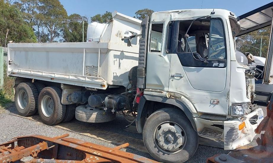 Hino FS1K Wrecking