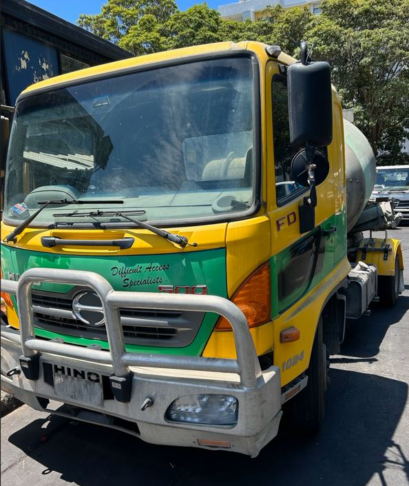 Hino FD8J Mixer V4137