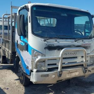 Isuzu NPR 200 NPR-75 V414