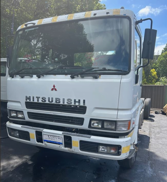 Mitsubishi Fuso FV547 V4154
