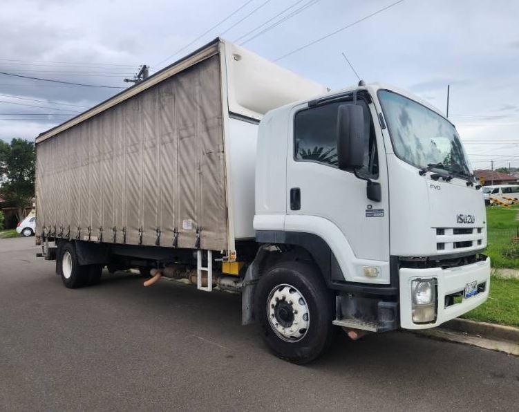 Isuzu FVR 1000 V4155