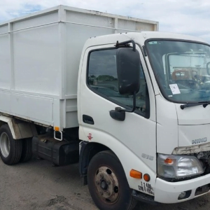 Hino 300 616 Tipper V4171