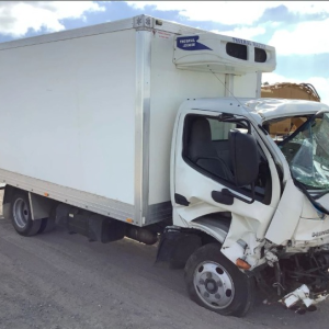 Hino 300 616 Auto V4210