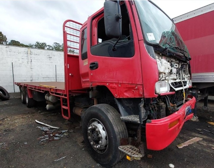 Isuzu FVL 1400 V4211