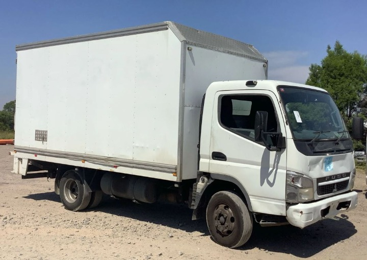Mitsubishi Canter FE84D Wrecking V4218