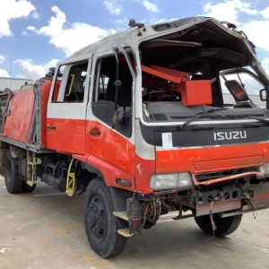 Isuzu FSS 550 4x4 V4233