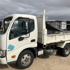 Hino 616 Tipper V4255