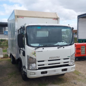 Isuzu NPR 200 V4275