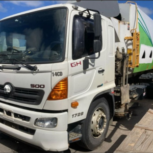 V4298 Hino GH8J Compactor