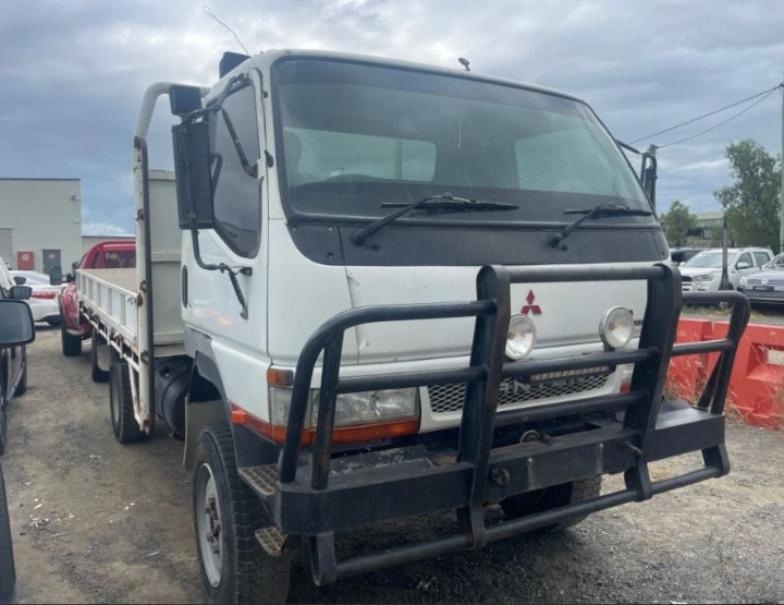 Mitsubishi Fuso FG649 V4383