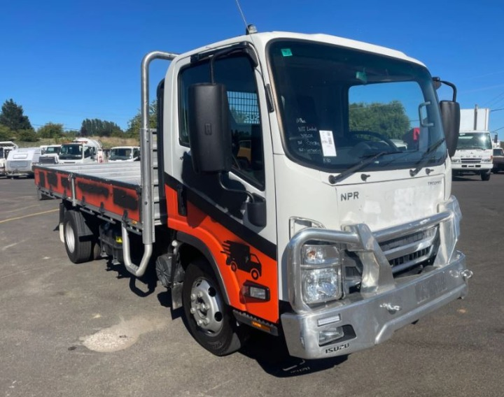Isuzu NPR 45-155 V4401
