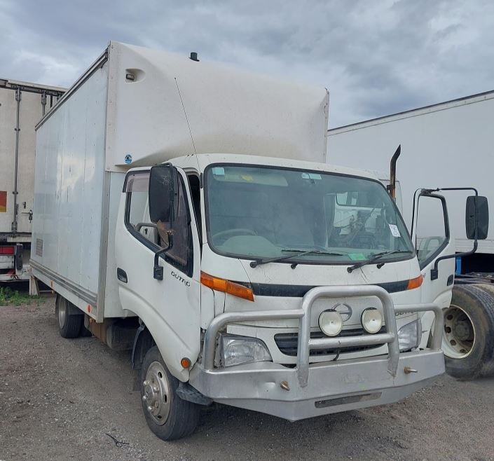 Dutro Van SO5D V4403