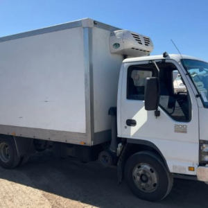 V4414 NPR200 Fridge Van