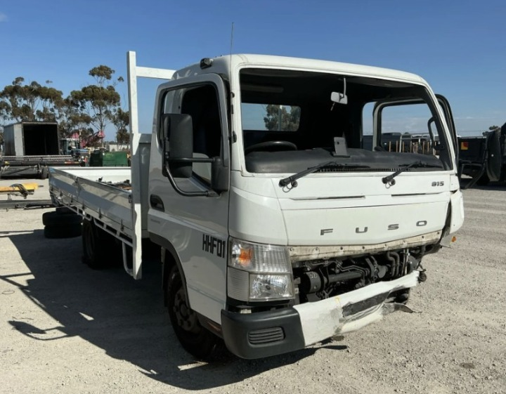 Fuso Canter FEB71 V4445
