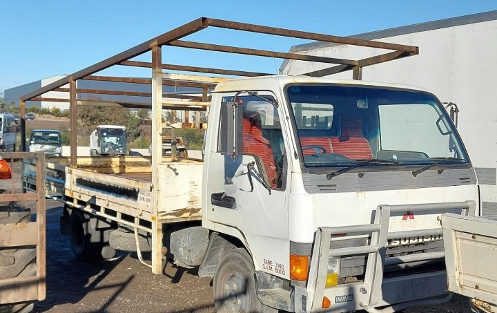 Mitsubishi Canter FE444 4D31-T FE444 V4449