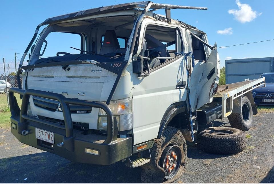 Wrecking Canter 4X4 FGB71 V4451