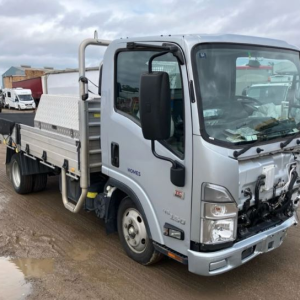 Isuzu NLR 200 Wrecking V4453