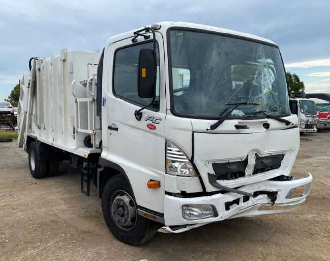 Hino FC4J V4470