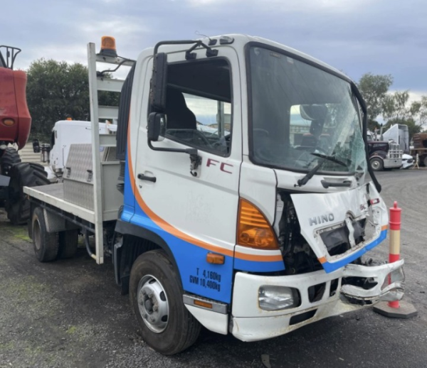Hino FC7J V4487