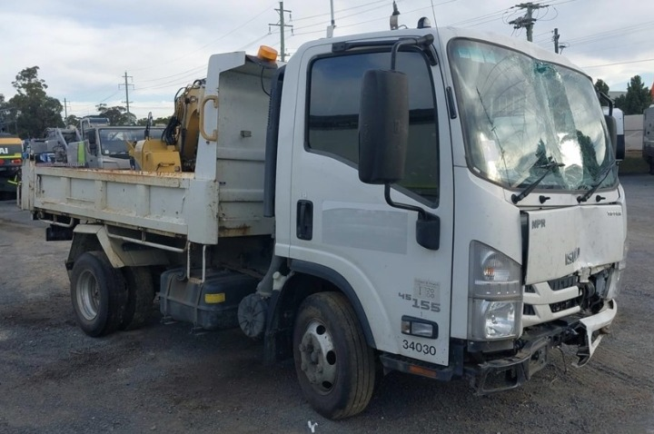 Isuzu NPR Tipper V4490