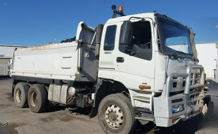 V4491 Isuzu CXZ Tipper