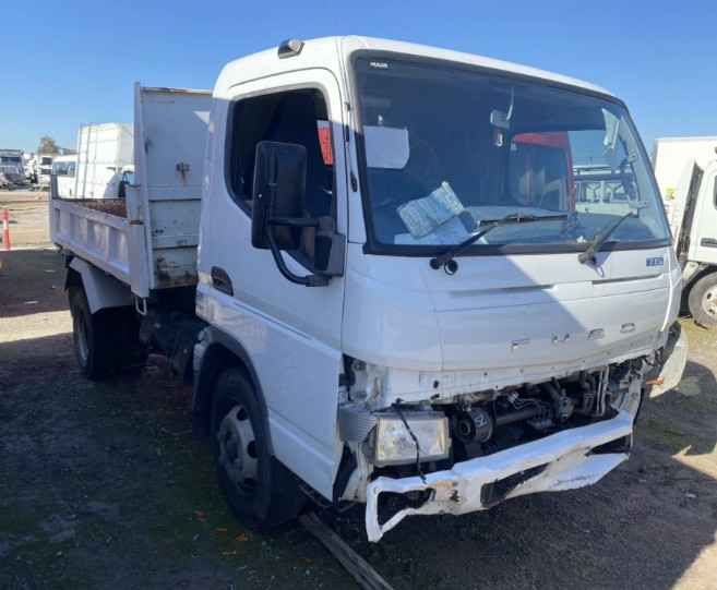 Fuso 715 FEC81 Tipper V4502