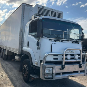 Isuzu FVM 1400 V4528