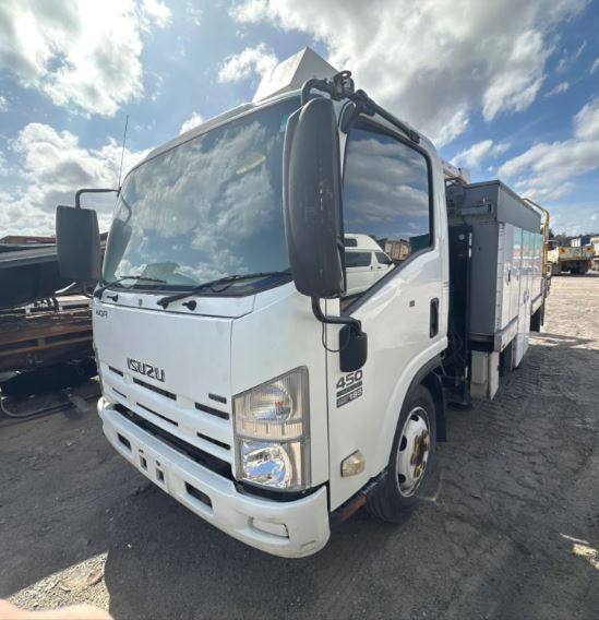 Isuzu NQR 450 V4530