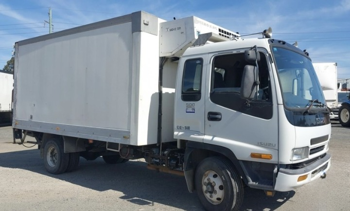 Isuzu FRR-33 V4541