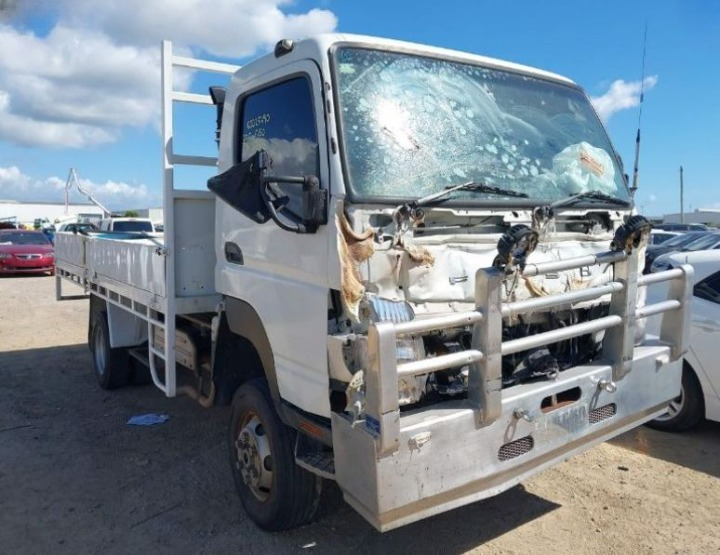 Fuso Canter 4x4 FGB71 V4578