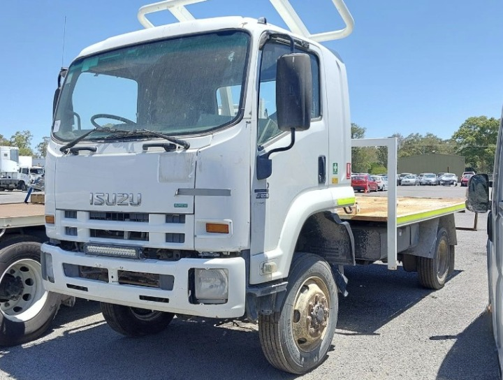 Isuzu FSS 550 4x4 V4594