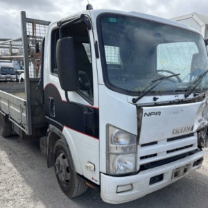 Isuzu NPR-75 V4621