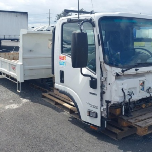 Wrecking NPR-75 Tipper V4676