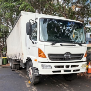 Hino GH1J V4697