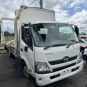 Hino 300 616 V4705