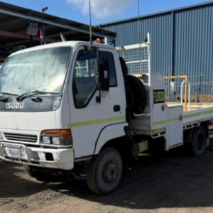 Isuzu NPS-71 V4711